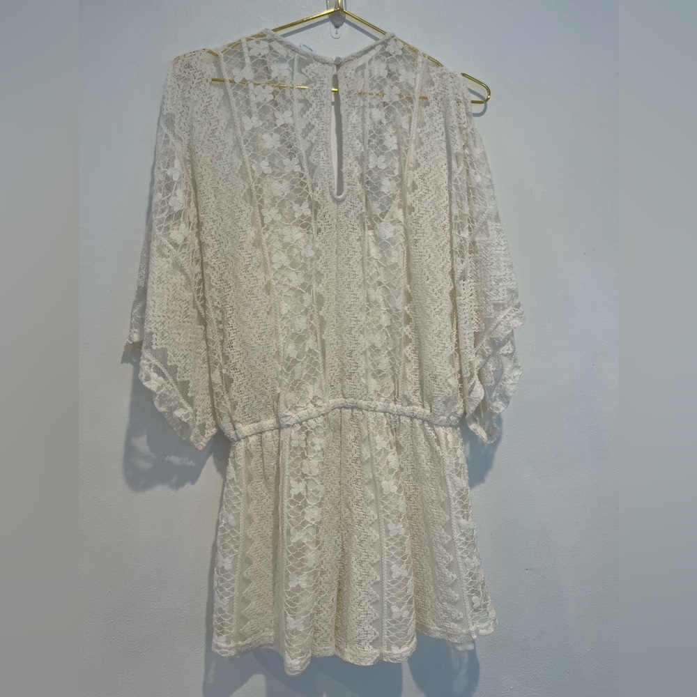 VENUS White Lace Romper Size Large - Picture 9 of 10